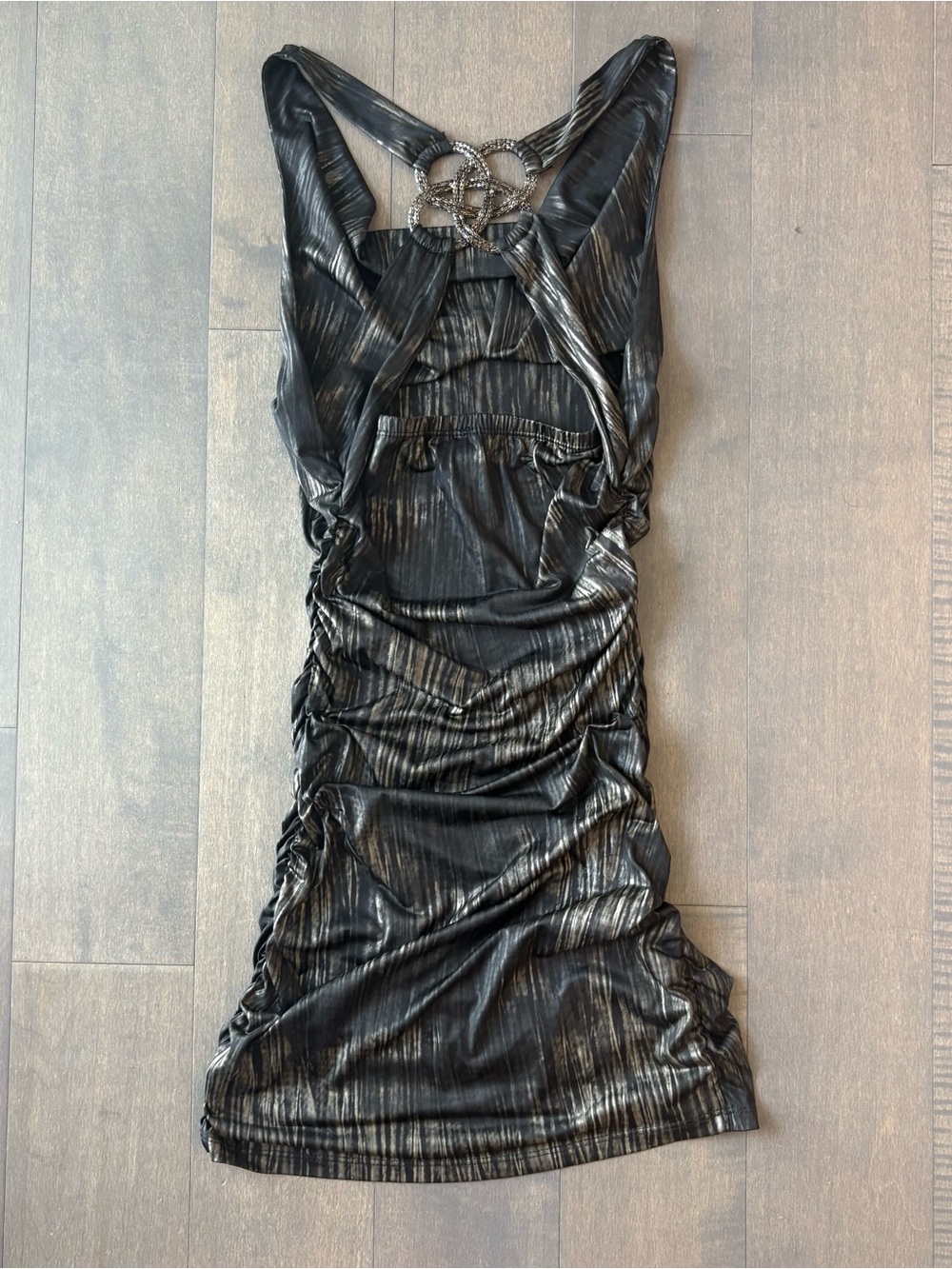 Metallic Sleveless Midi Party Dress with Back Ring - Picture 2 of 4